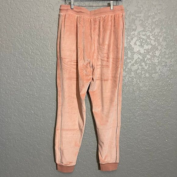 Guess Deck Velour Joggers - Picture 10 of 10
